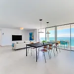 Vivi Homes - Navio - With Sea View In Appartement